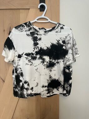 Zara Black & White Tie-Dye Short Sleeve Tee